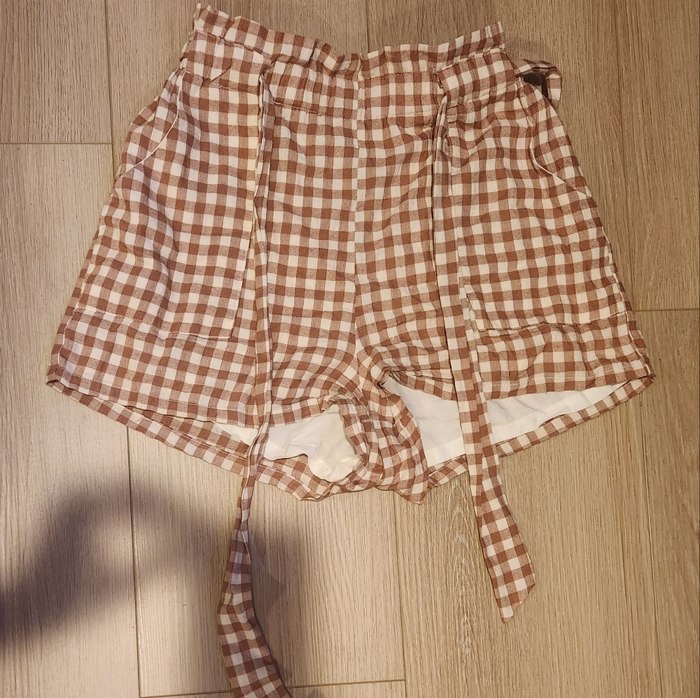 Lulus Checkered short
